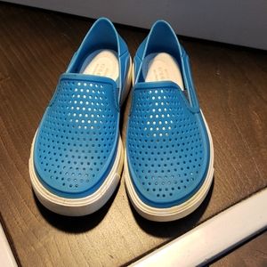 Crocs kids size 10